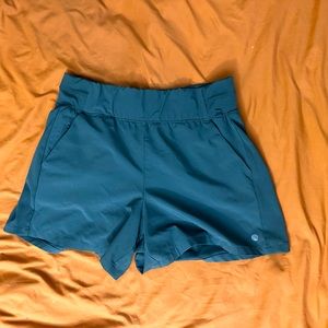 Apana running shorts size M
